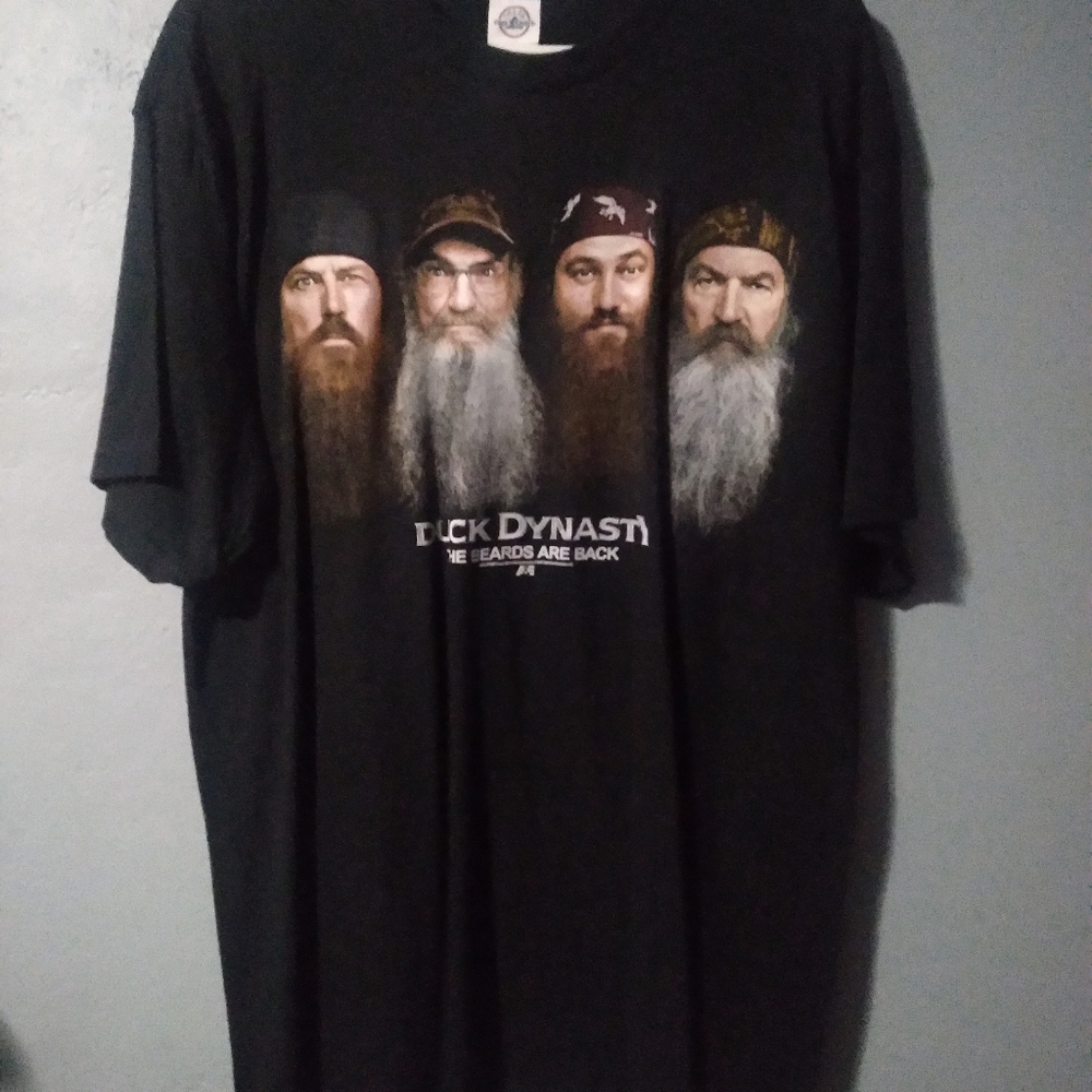 Xl duck dinesty t shirt